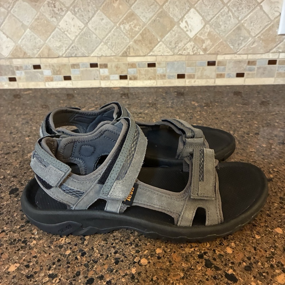 Teva Hudson Sport Sandals Adjustable Straps Size 10 Bungee Cord Grey 1002433